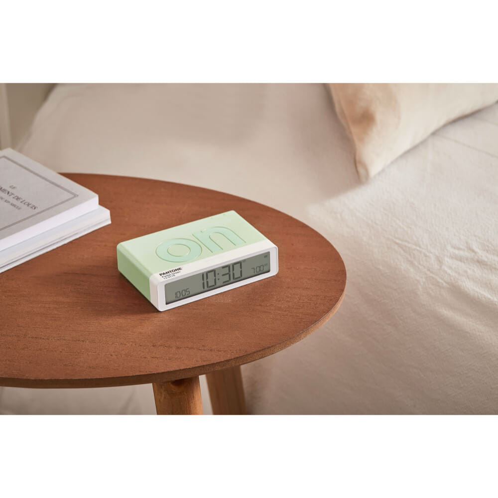 นาฬิกาตั้งโต๊ะขนาดเล็ก LEXON Flip+ Alarm Clock PANTONE สีเขียวพาสเทล